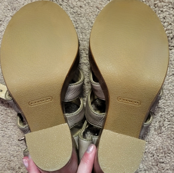 Coach "Catarina" Sandal With Chunky Heel! Sz. 9 1/2 - Picture 7 of 7